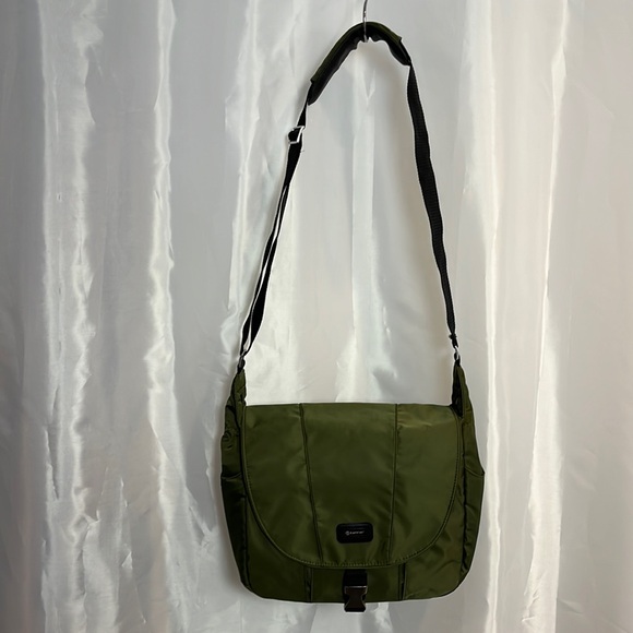 Tamrac Other - Tarmac camera bag. 2126